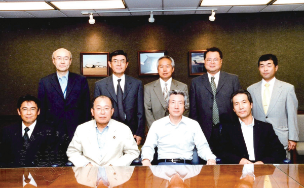 小泉純一郎首相（当時）がNAI を訪問